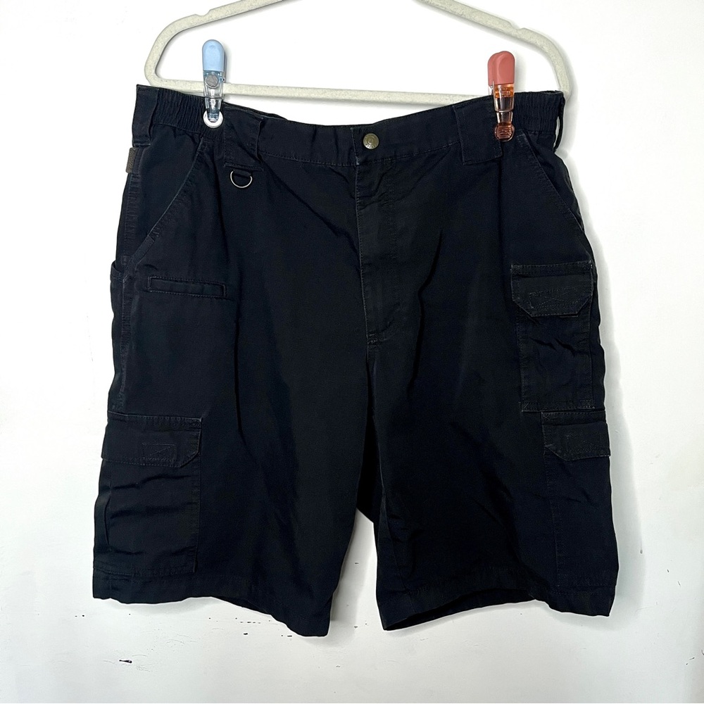5.11 Tactical Series Black Cargo Shorts size 32 Durable Everyday Wear